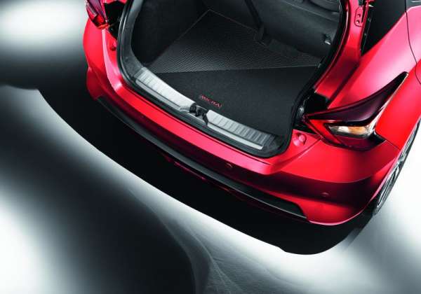 Textil-Kofferraummatte Invigorating Red Nissan Micra K14