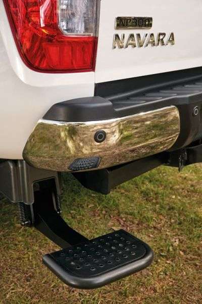 Einklappbare Trittstufe Nissan Navara D23