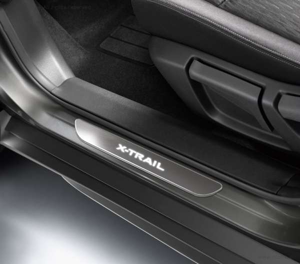 Edelstahl Einstiegsleisten Exclusive schwarz für Nissan Xtrail T31